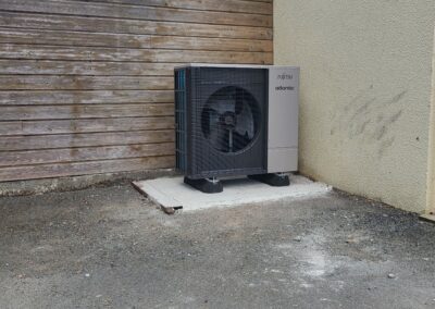 Installation pompe à chaleur Atlantic 14 kW remplacement chaudière bois